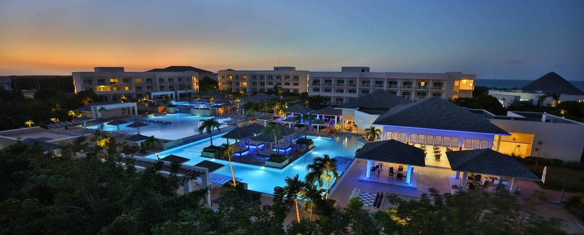 VPB 2.5 - Piscina Este Noche