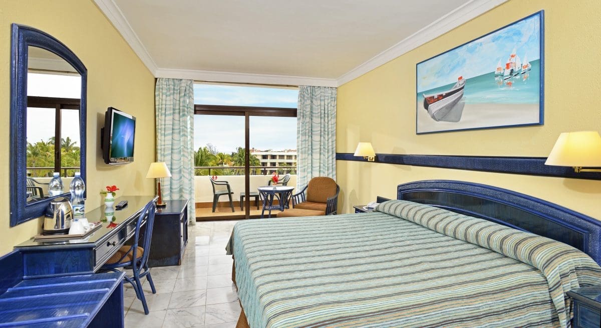 sol-palmeras-habitacion-13434-TRIMMED