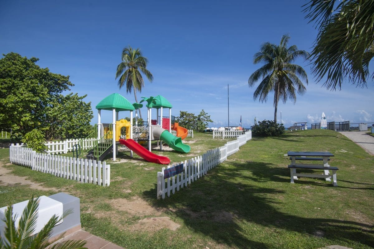 CLUB TROPICAL_35