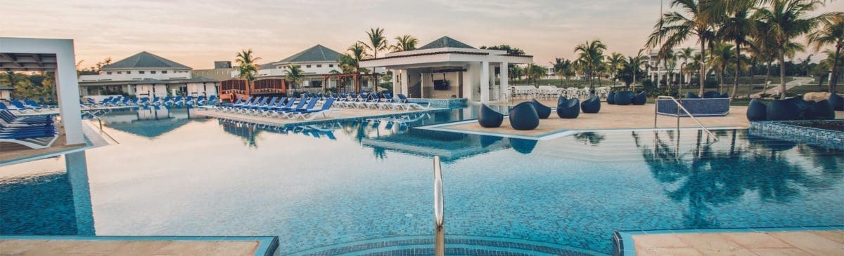 IB_HOLGUIN_Pool - Copy