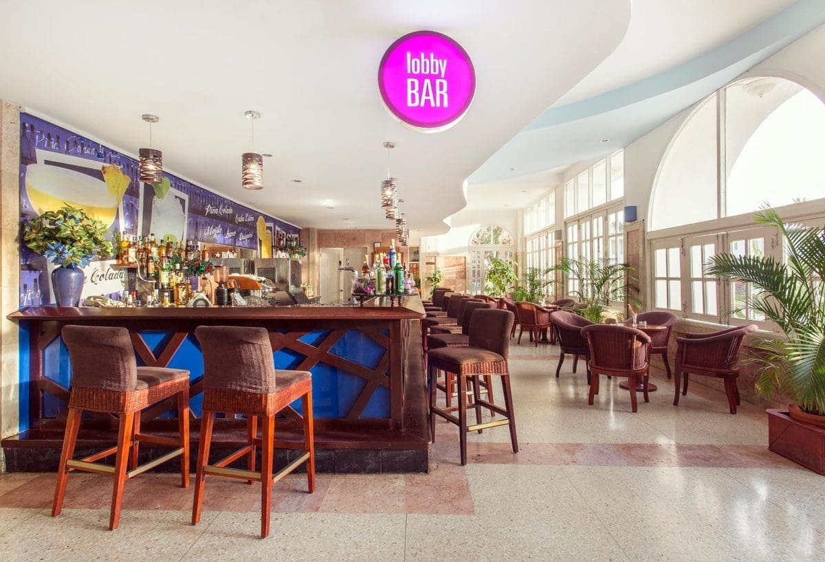 ble_lasmorlas_lobbybar_1