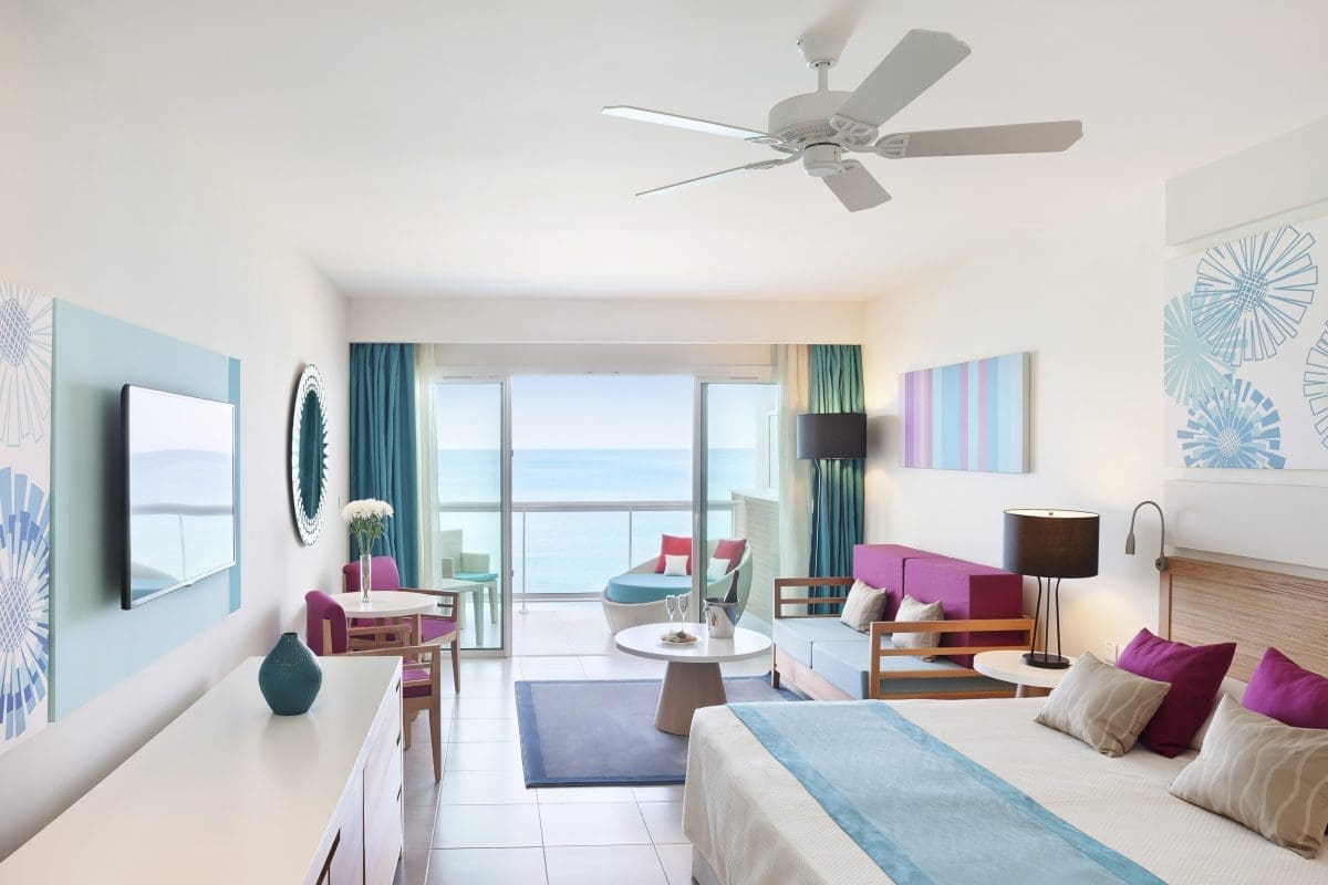 9.OVA_Privilege Deluxe Room